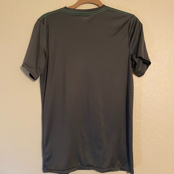 🔥Adidas Tee•Large (14/16)•Grey & Green🔥 - Picture 2 of 3